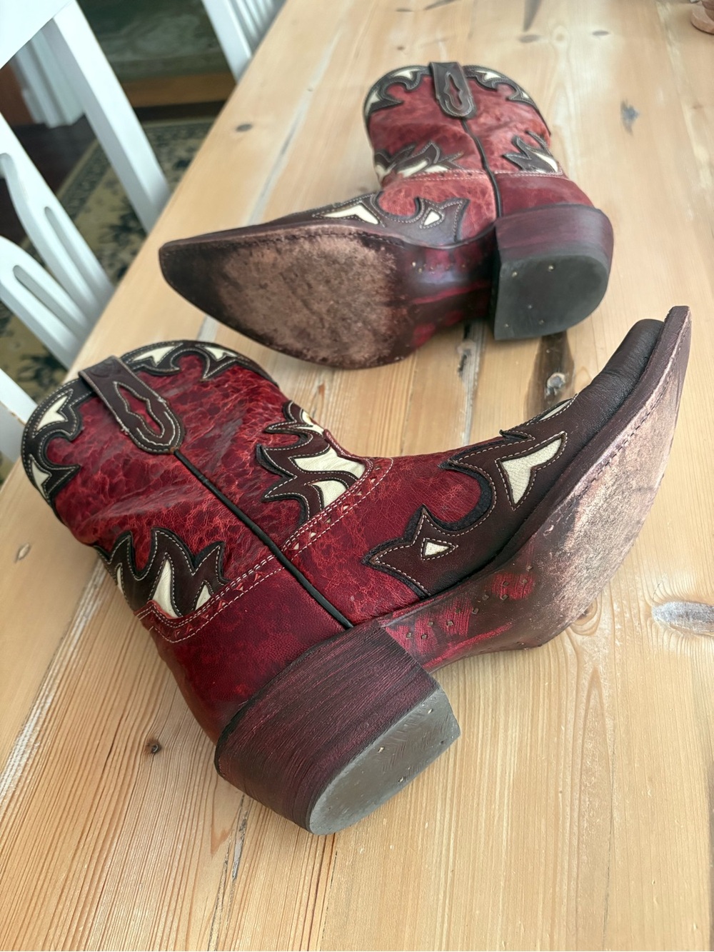 Ariat Red and Cream Western Embroidered Leather Heeled Boots - Picture 6 of 7